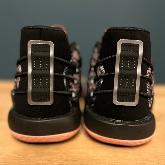 Adidas Dame 7 “Rose City” - GS Size 4.5 - (FZ5453) - Picture 5 of 6